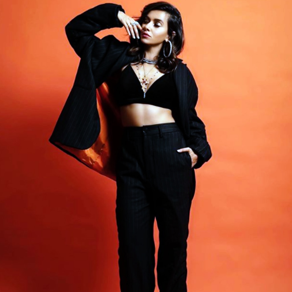 शिबानी दांडेकर