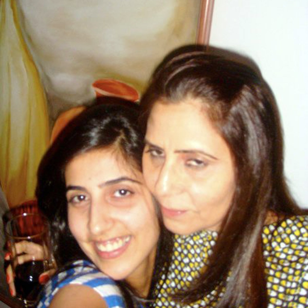 सिमोन खंबाटा