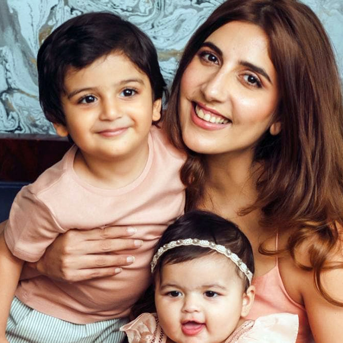 सिमोन खंबाटा