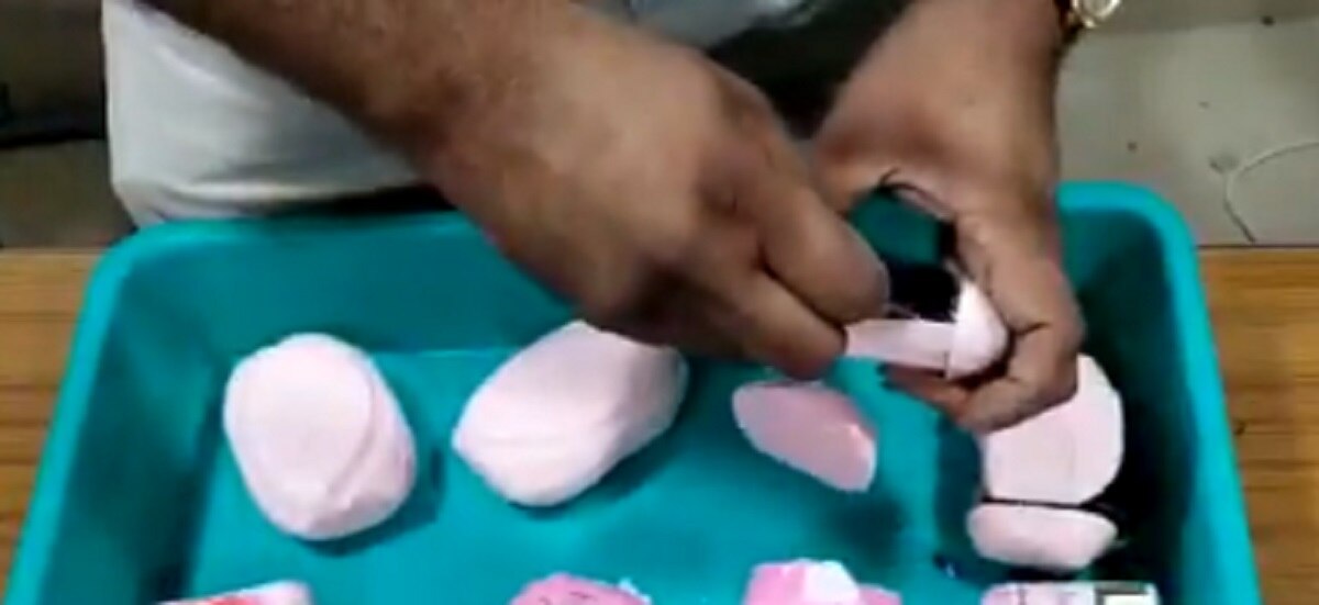 साबुन में छिपाया 38 लाख का सोना