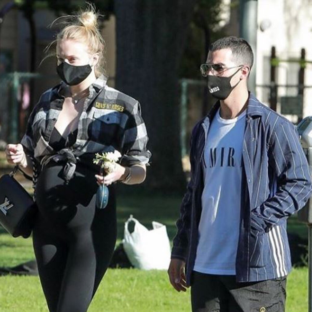 जो जोनस-सोफी टर्नर