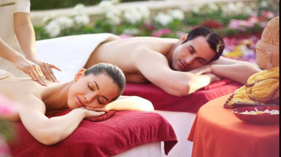 थाईलैंड की युवती