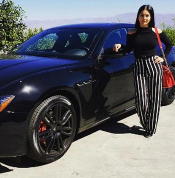 Maserati की तीन कारें सनी लियोनी के पास