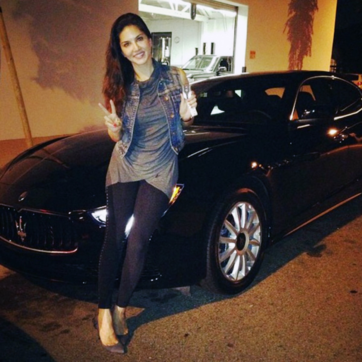 सनी लियोनी 