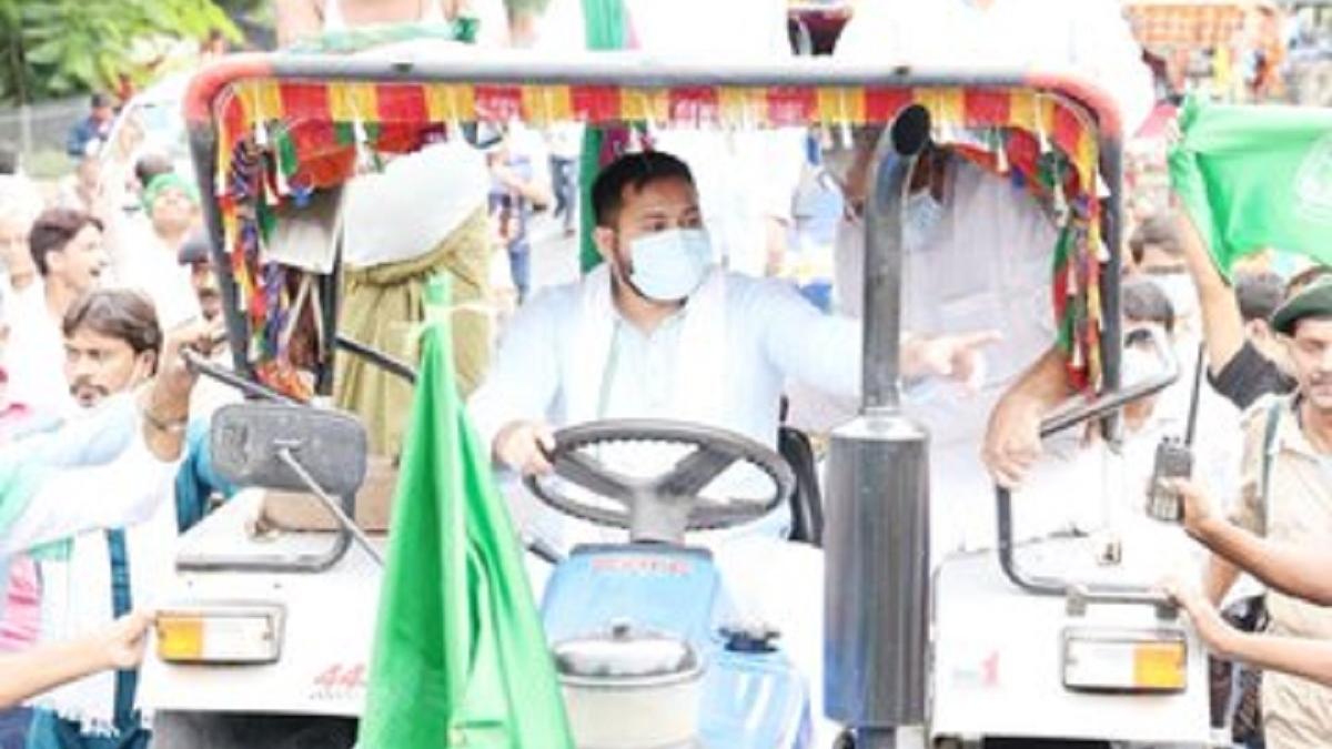 कृषि बिल के खिलाफ देशभर के किसान सड़कों पर (Photo: PTI)