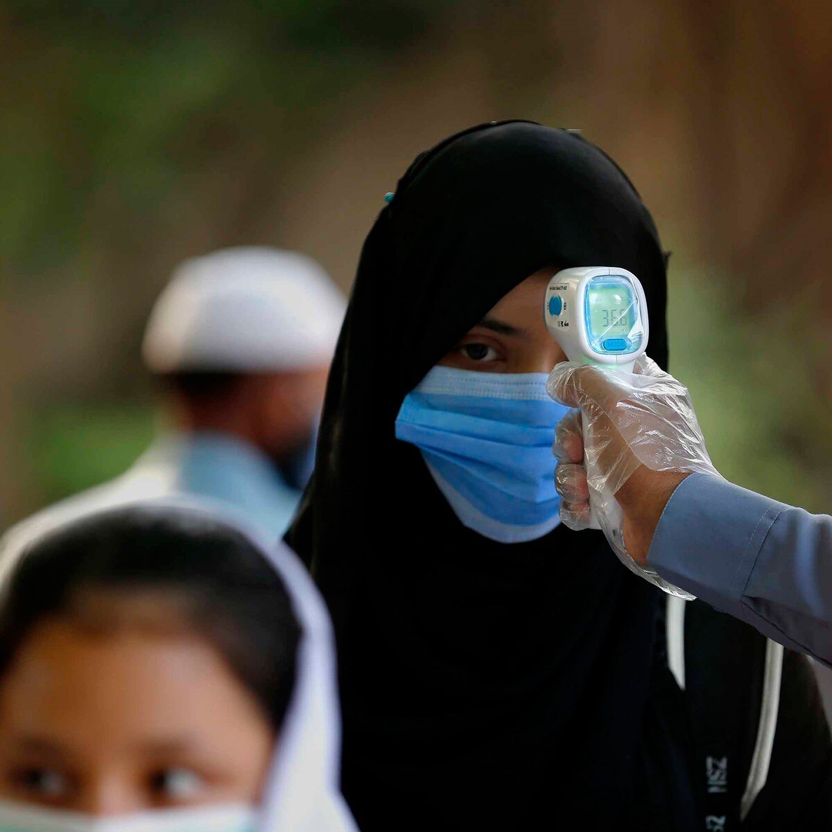 Schools and colleges reopen in Pakistan