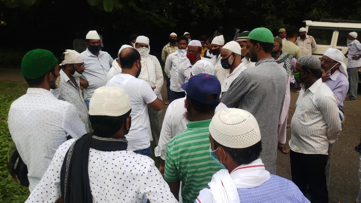 कोविड पॉजिटिव का शव बदल गया (फोटो आजतक)