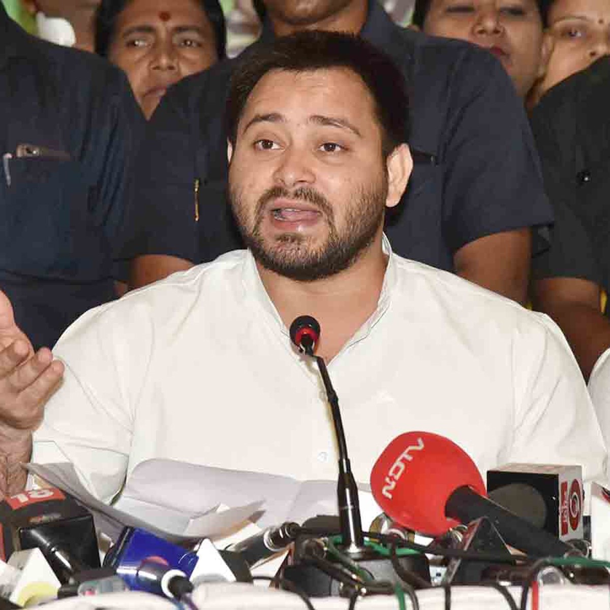 Tejaswi yadav education