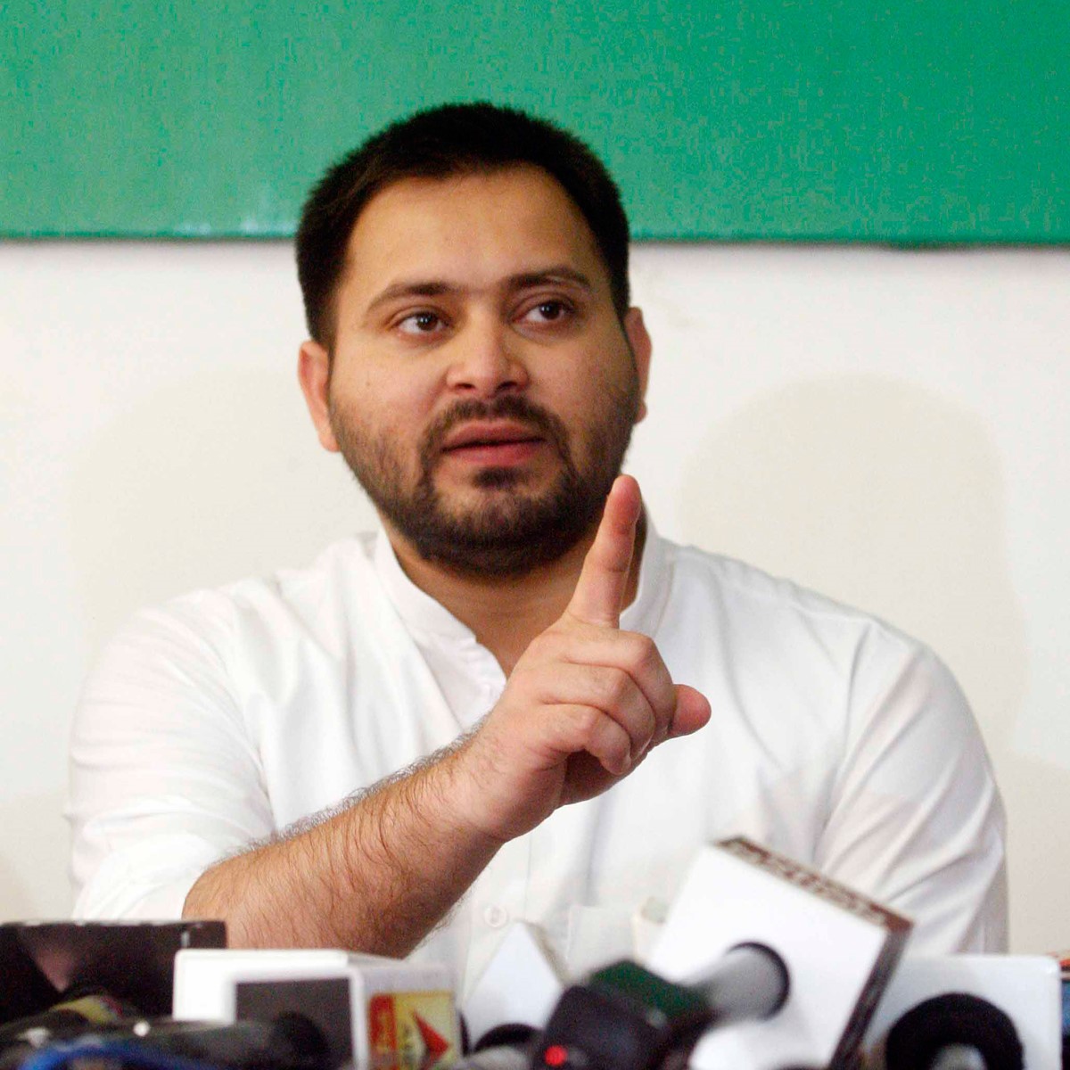 Tejaswi yadav education