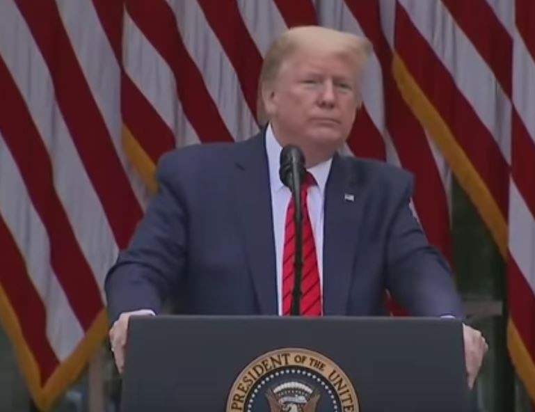 सोशल मीडिया पर उड़ा मजाक