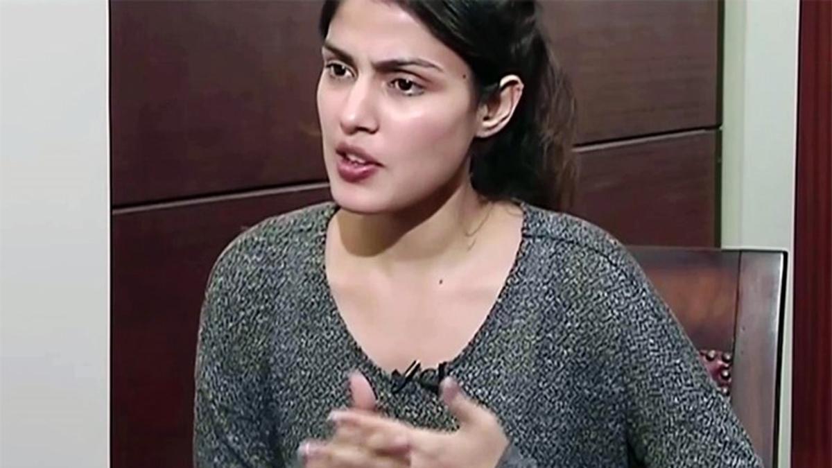 रिया चक्रवर्ती 