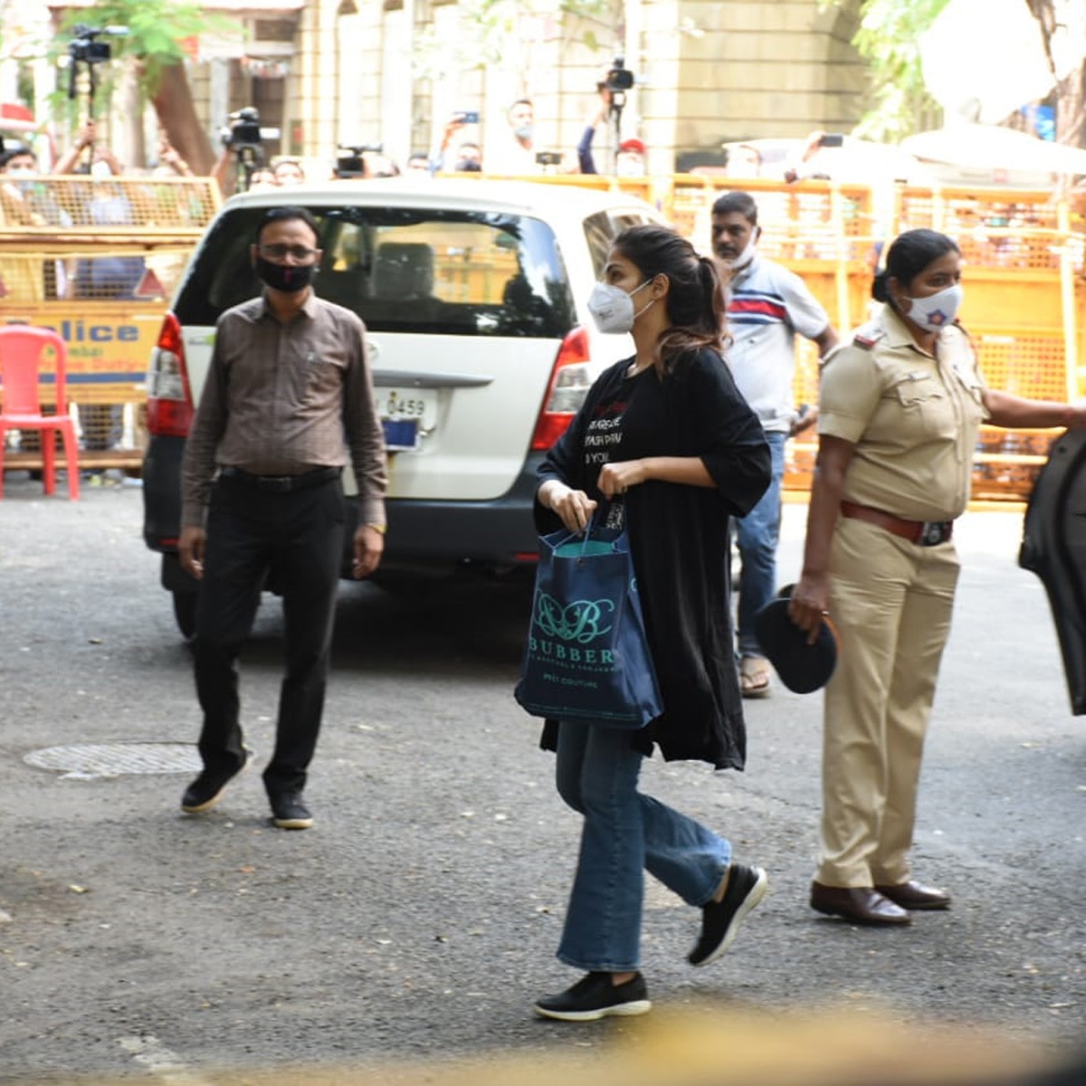 रिया चक्रवर्ती