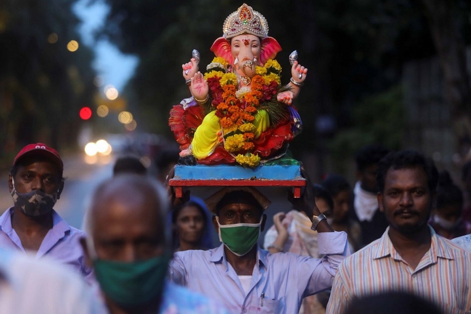 आर्टिफिशियल तालाबों में गणपति विसर्जन