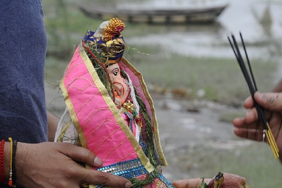 नोएडा में 10वें दिन मूर्ति विसर्जन