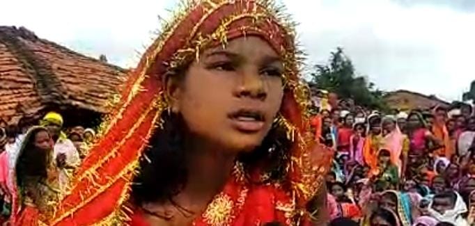 युवती को सपने में दिखा नाग तो रचा ली शादी