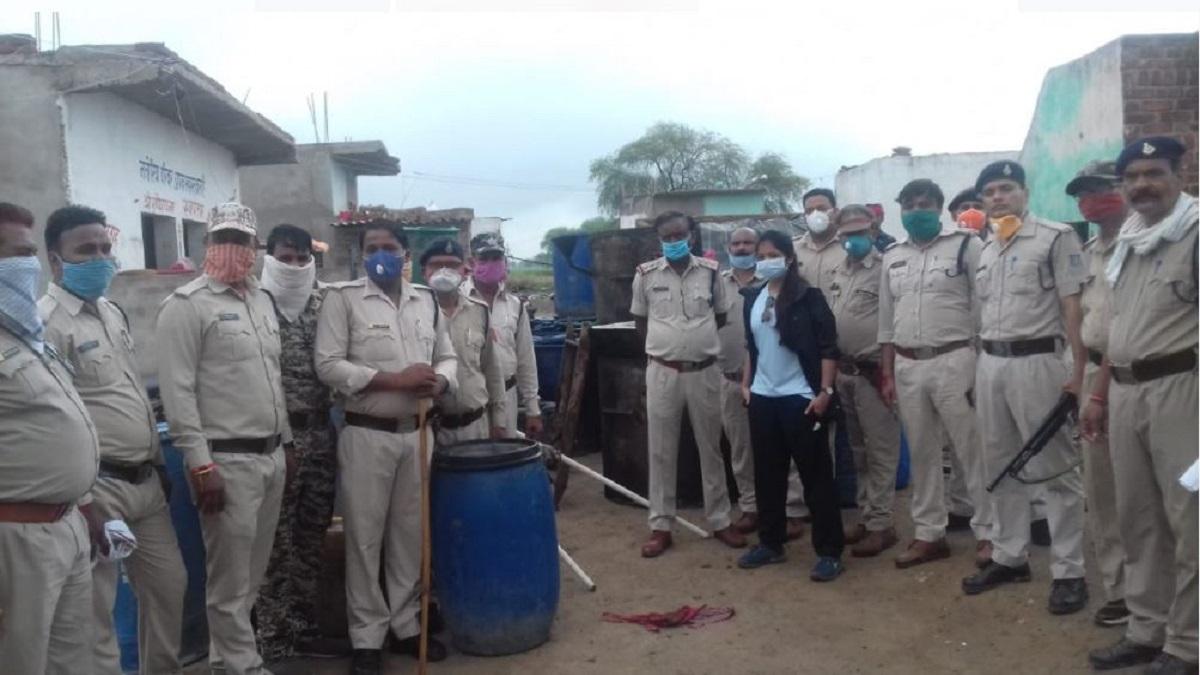 अवैध शराब बरामद