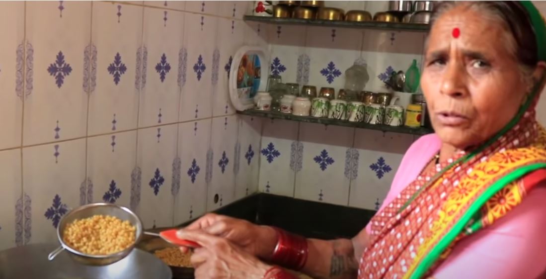 दादी की रेसिपी के दीवाने हुए लोग