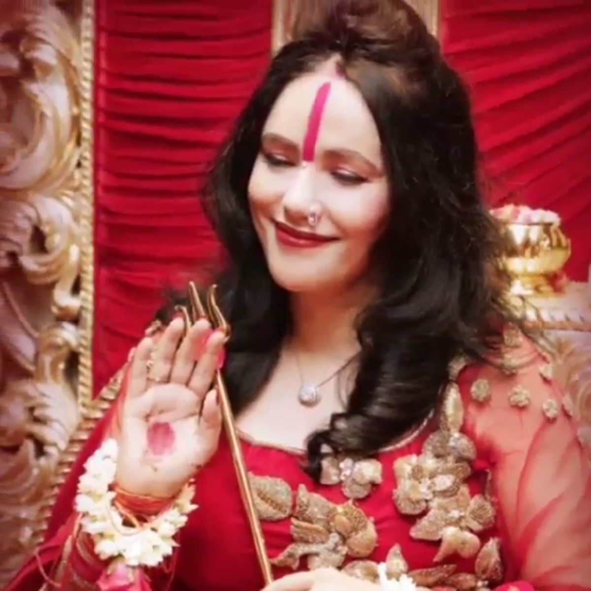  राधे मां