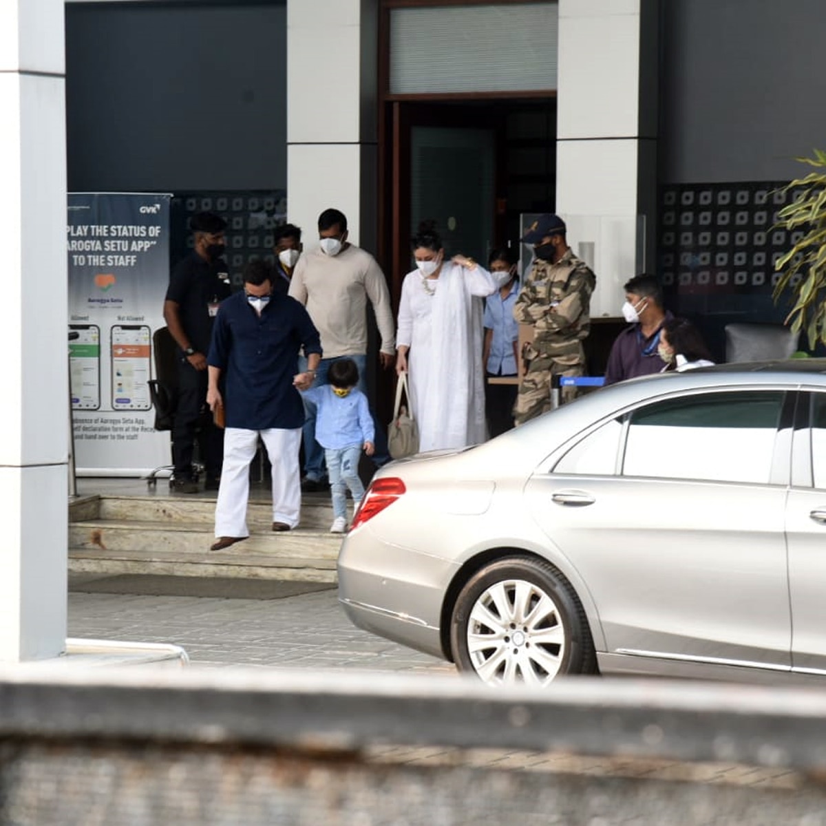 करीना-सैफ-तैमूर