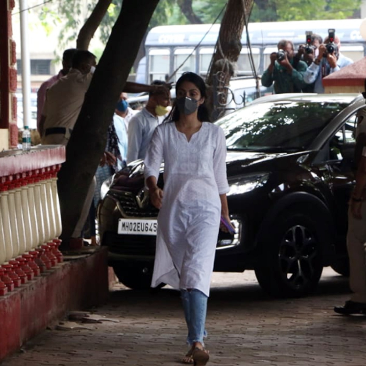 रिया चक्रवर्ती