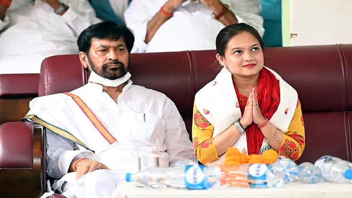 मुंगेर की तारापुर विधानसभा से लड़ रहीं चुनाव.