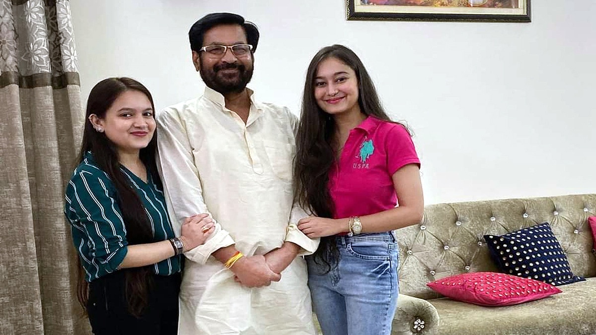 मुंगेर की तारापुर विधानसभा से लड़ रहीं चुनाव.