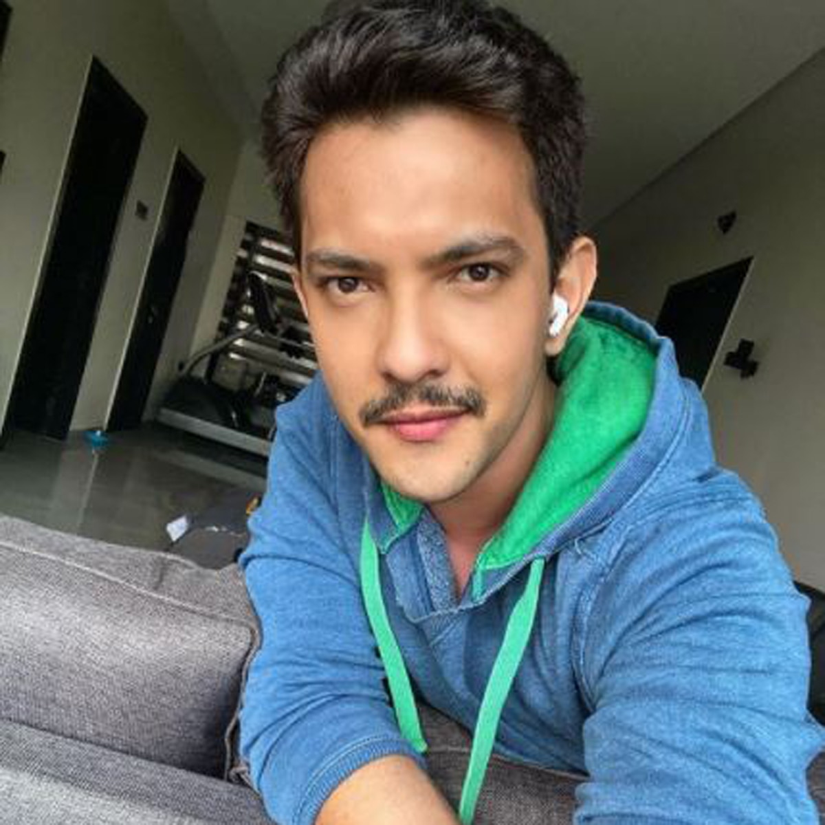 आदित्य नारायण