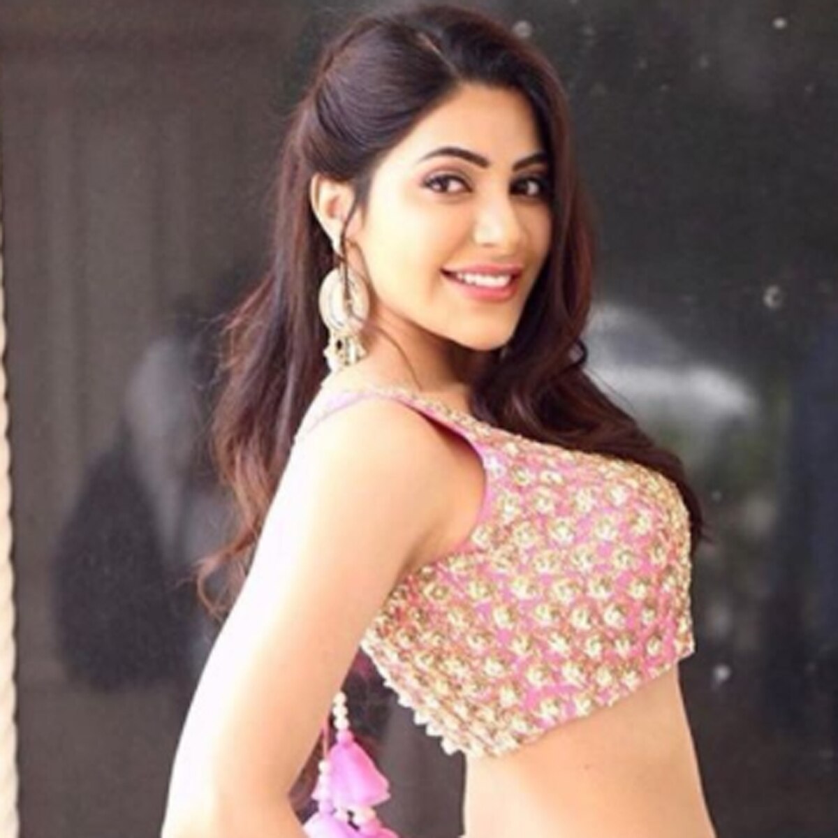 निक्की तंबोली