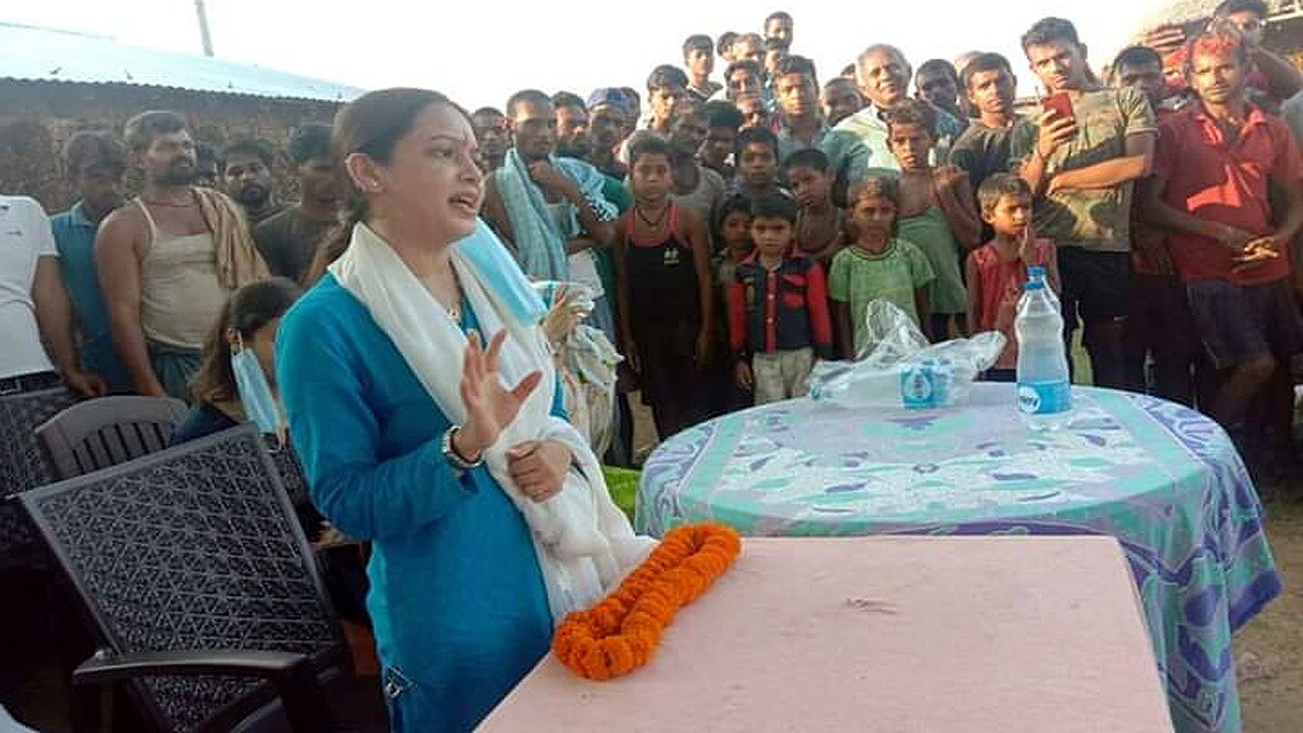 मुंगेर की तारापुर विधानसभा से लड़ रहीं चुनाव.