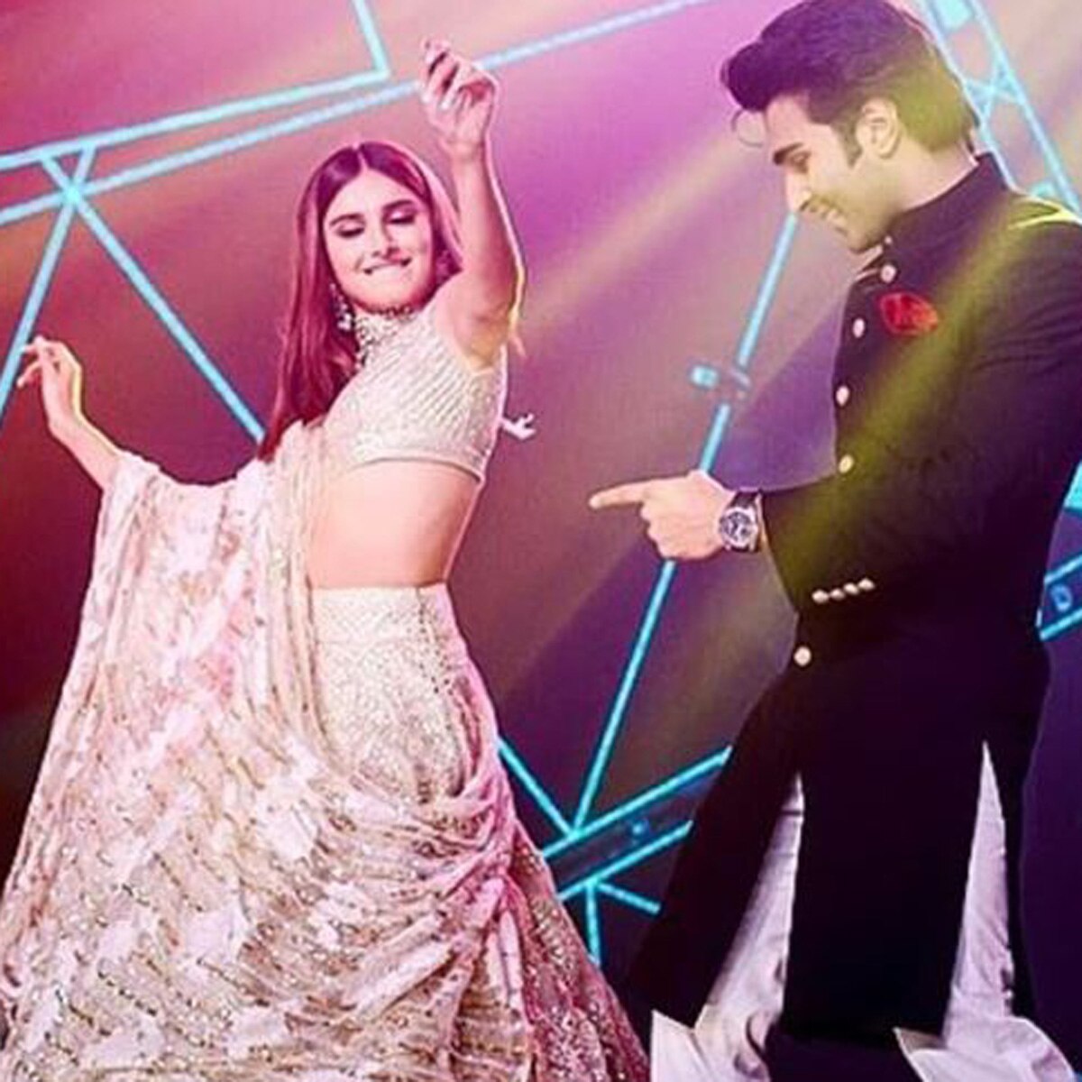 तारा सुतार‍िया-आदर जैन