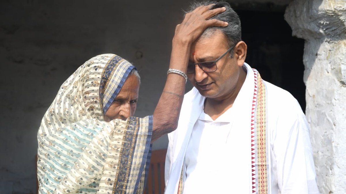 भारतीय नौसेना के पूर्व कमोडोर विनय कुमार.