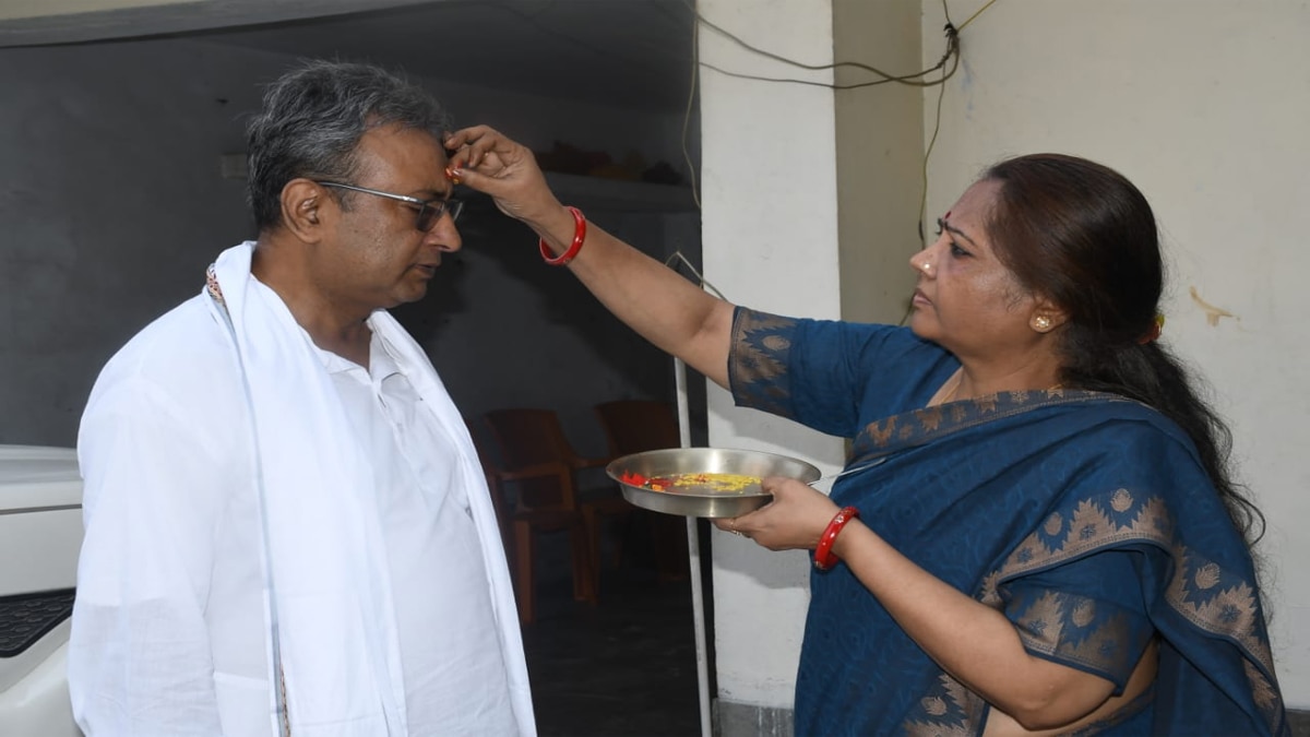 भारतीय नौसेना के पूर्व कमोडोर विनय कुमार.