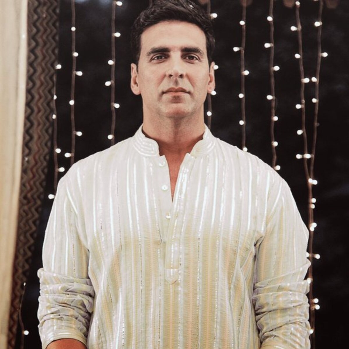 अक्षय कुमार     