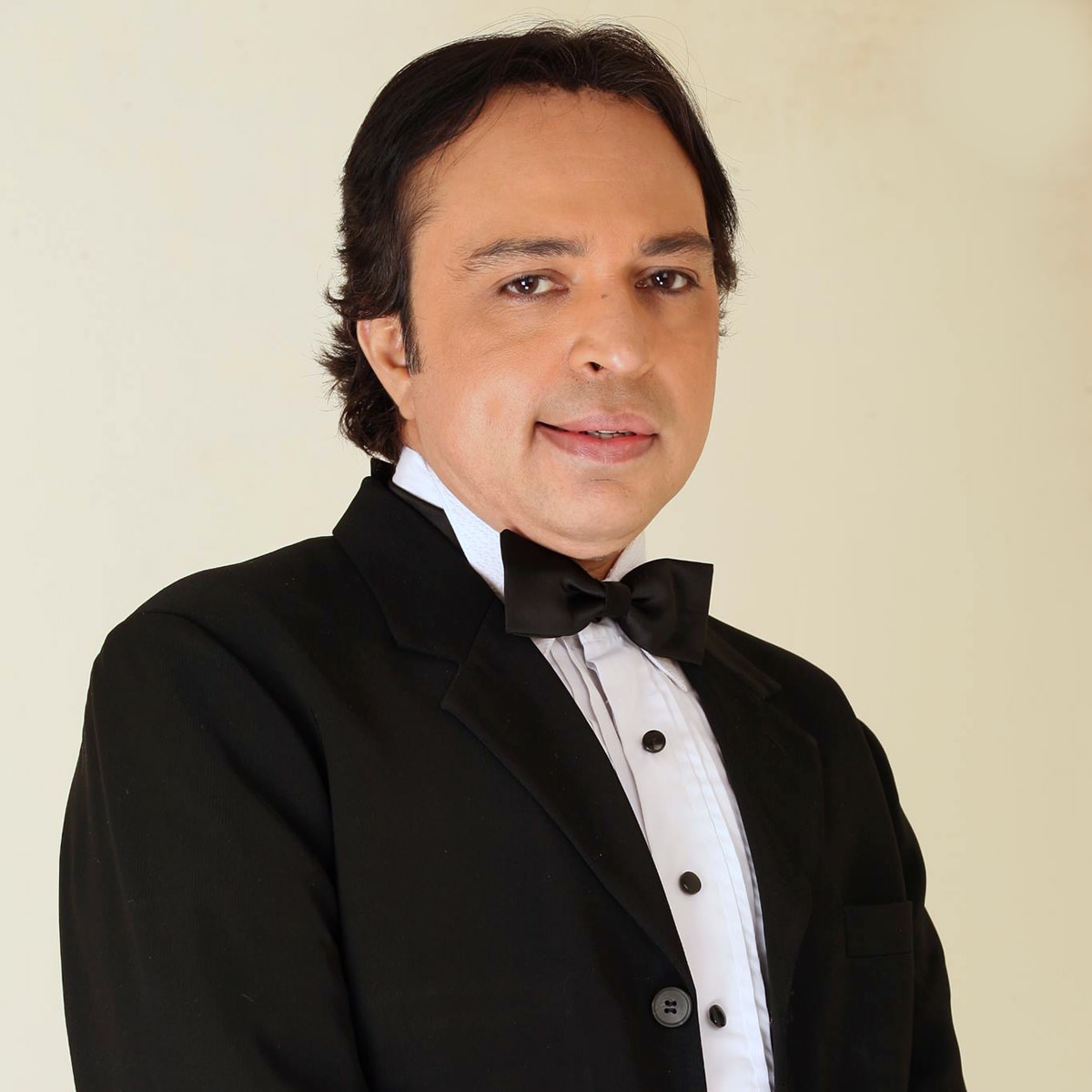 अल्ताफ राजा