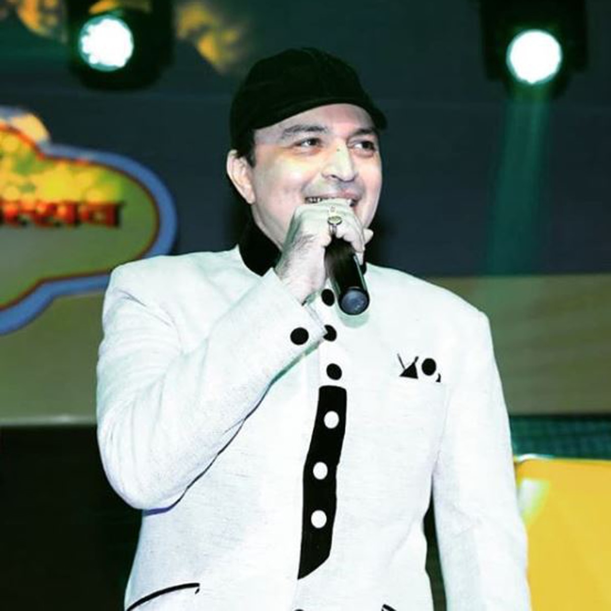 अल्ताफ राजा