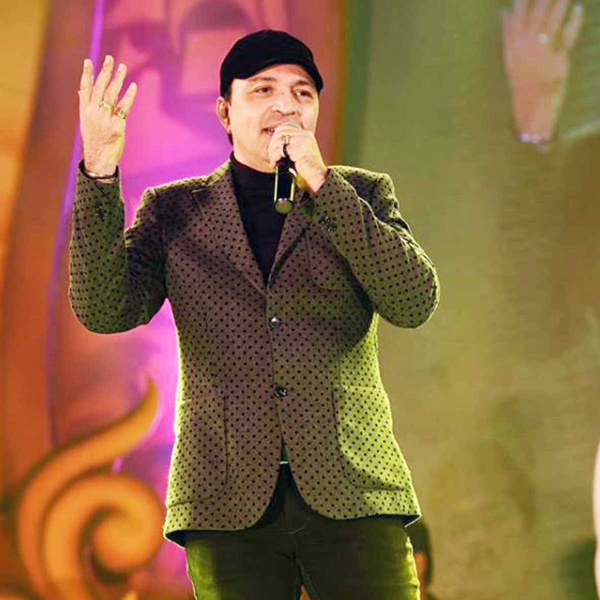 अल्ताफ राजा