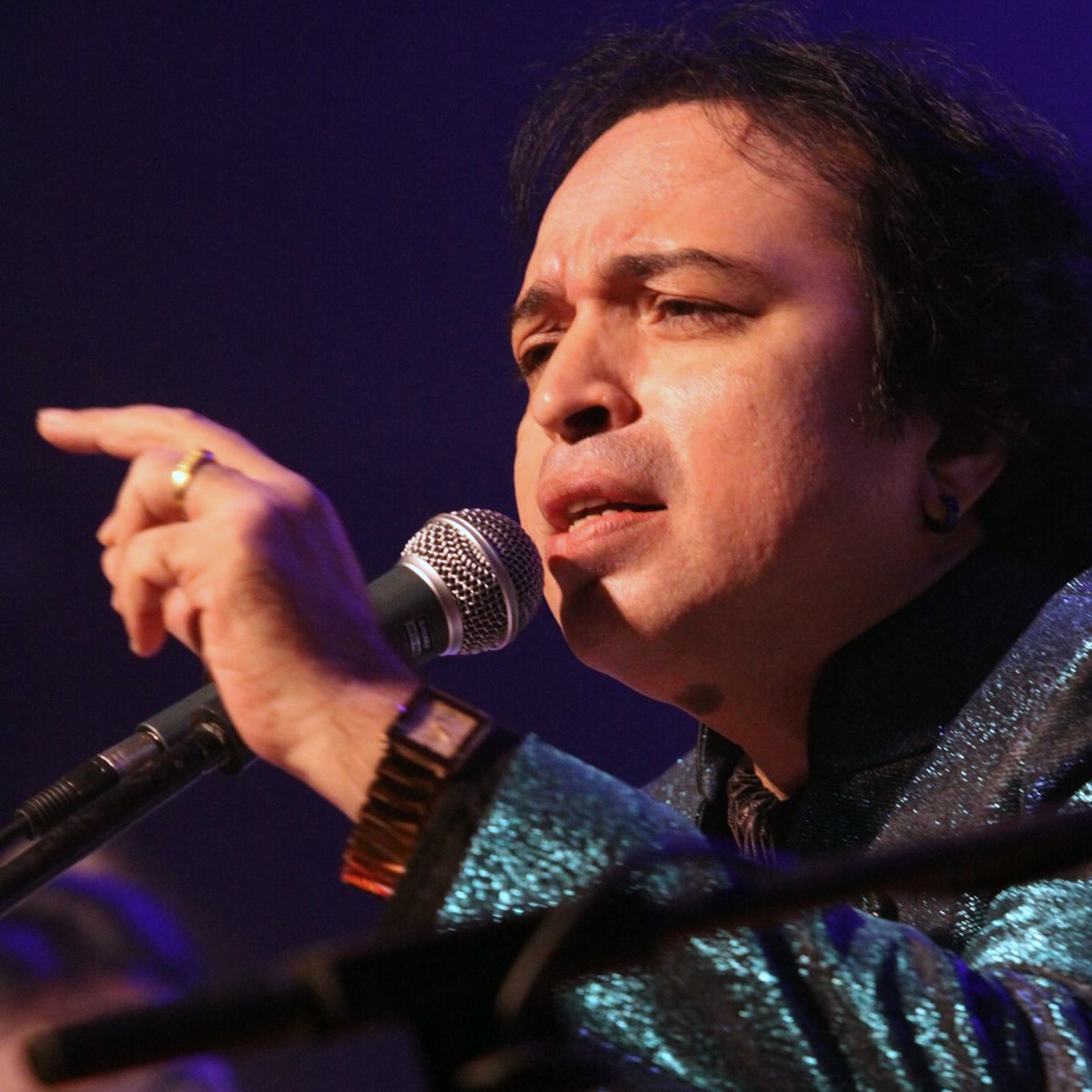 अल्ताफ राजा