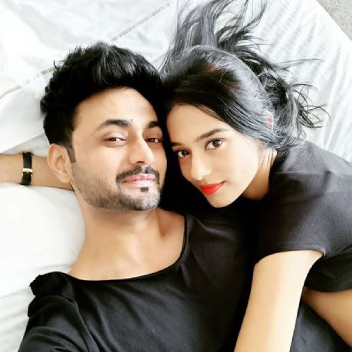 अमृता राव हसबैंड आरजे अनमोल के साथ