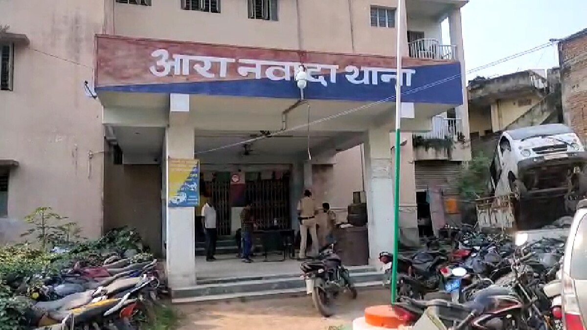 Arrah Nawada police seized 39 boxes of liquor Bihar Election