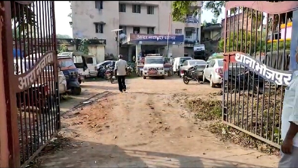 Arrah Nawada police seized 39 boxes of liquor Bihar Election