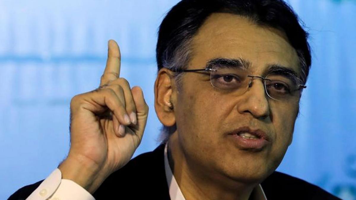 पाकिस्तान के वित्त मंत्री असद उमर