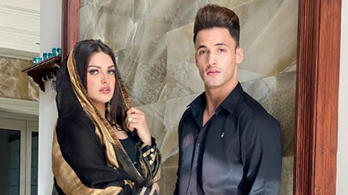 हिमांशी खुराना और आसिम रियाज