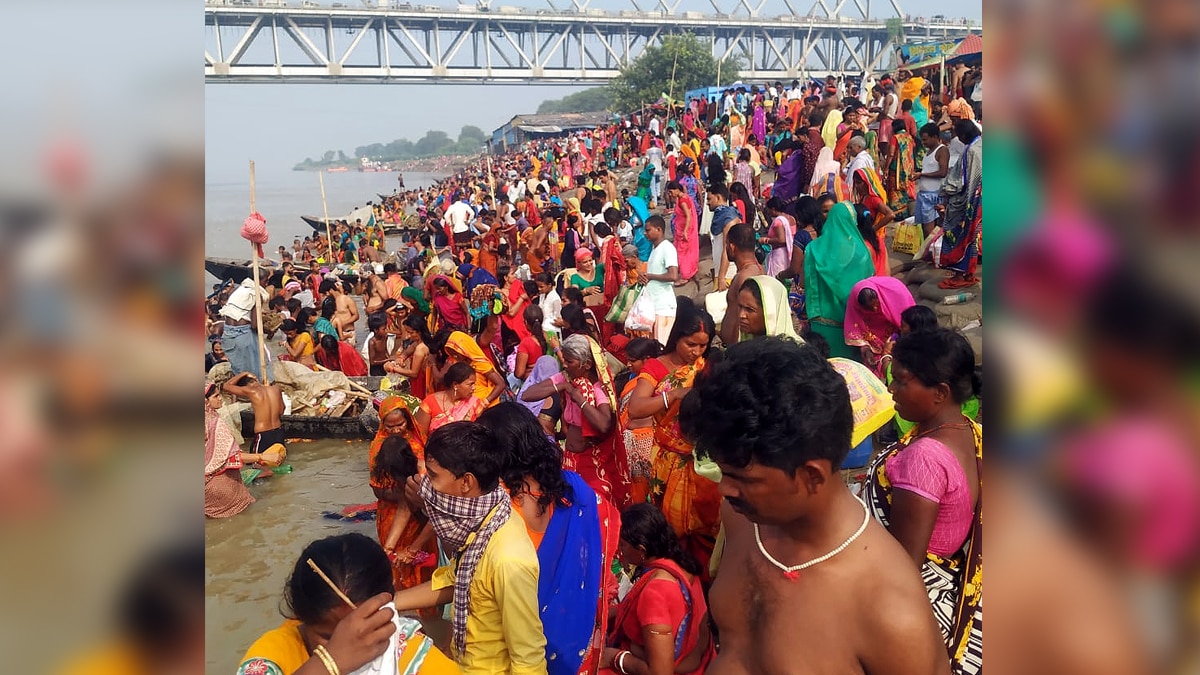  Corona Guidlines Broken on Begusarai Ganges Traffic Jam