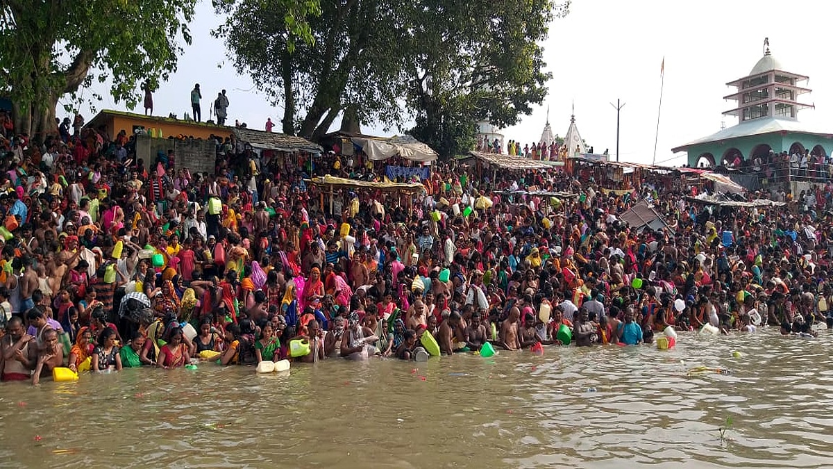  Corona Guidlines Broken on Begusarai Ganges Traffic Jam