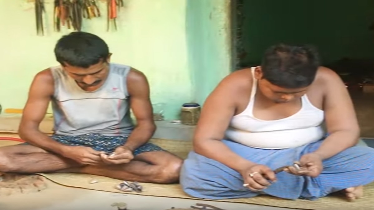 बिहार के मनिया गांव में मिलती है चांदी की मछली.