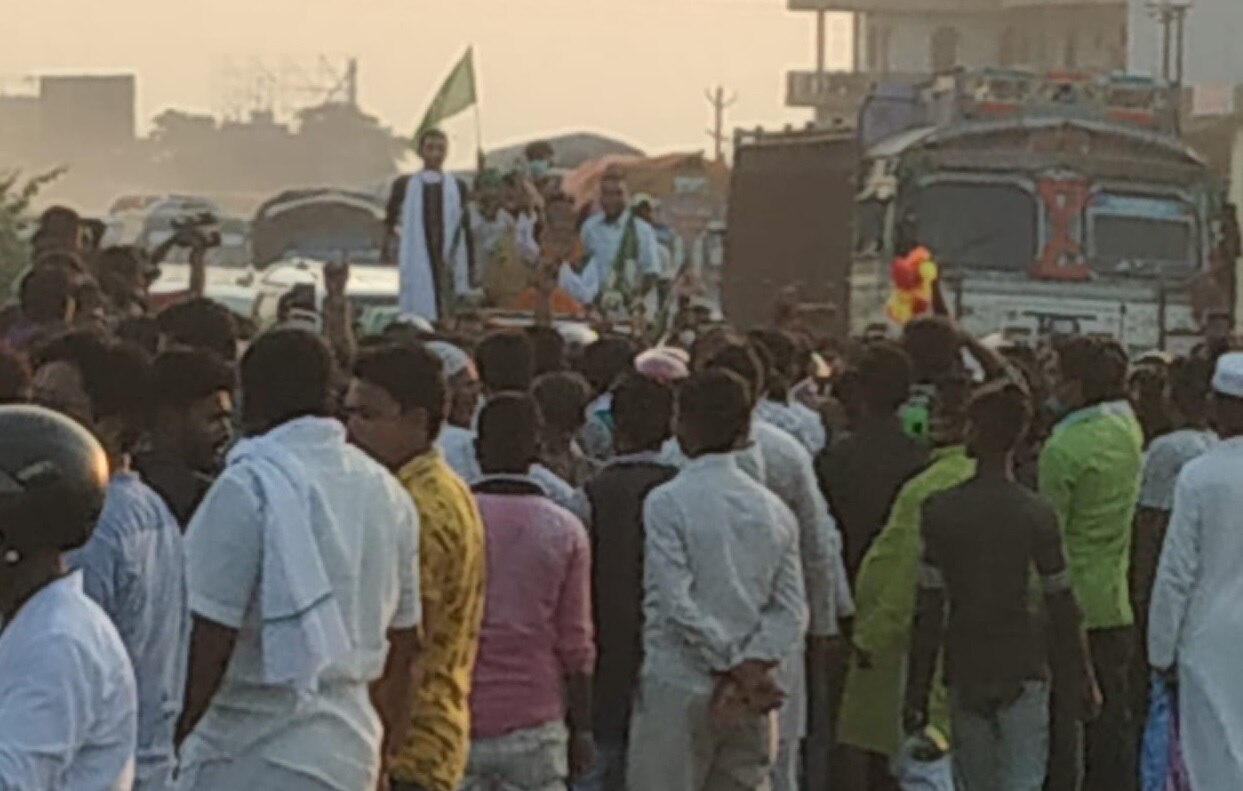 विधायक का हुआ ऐसा स्वागत कि लगा डेढ़ घंटे का जाम