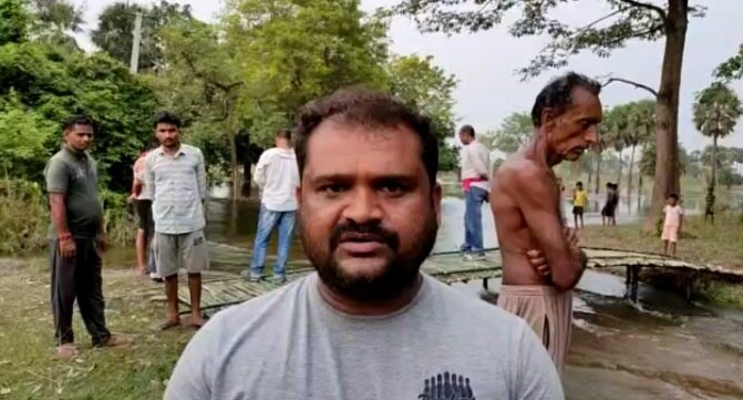  सरकार ने नहीं सुनी, तो ग्रामीणों ने खुद ही बनाया बांस की चचरी का पुल.