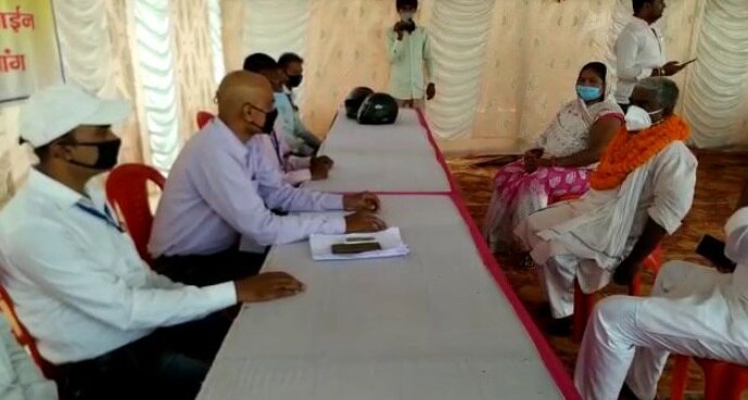 पार्टी का सिंबल पहले लेने वाले वीरेन्द्र पासवान का ये है दावा.