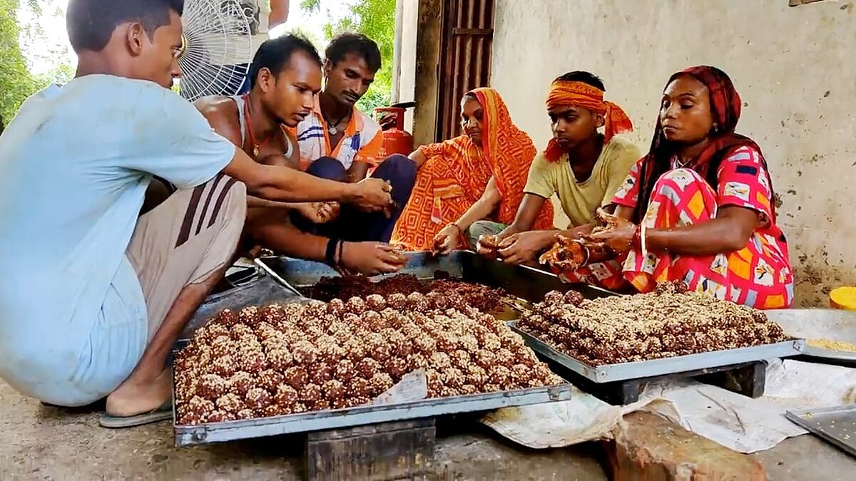 Rohtas Chenari Laddu