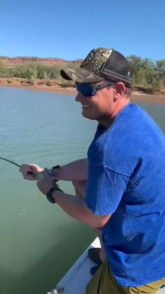  हुक में जो फंसा वो देखकर बुरी तरह डरे लोग